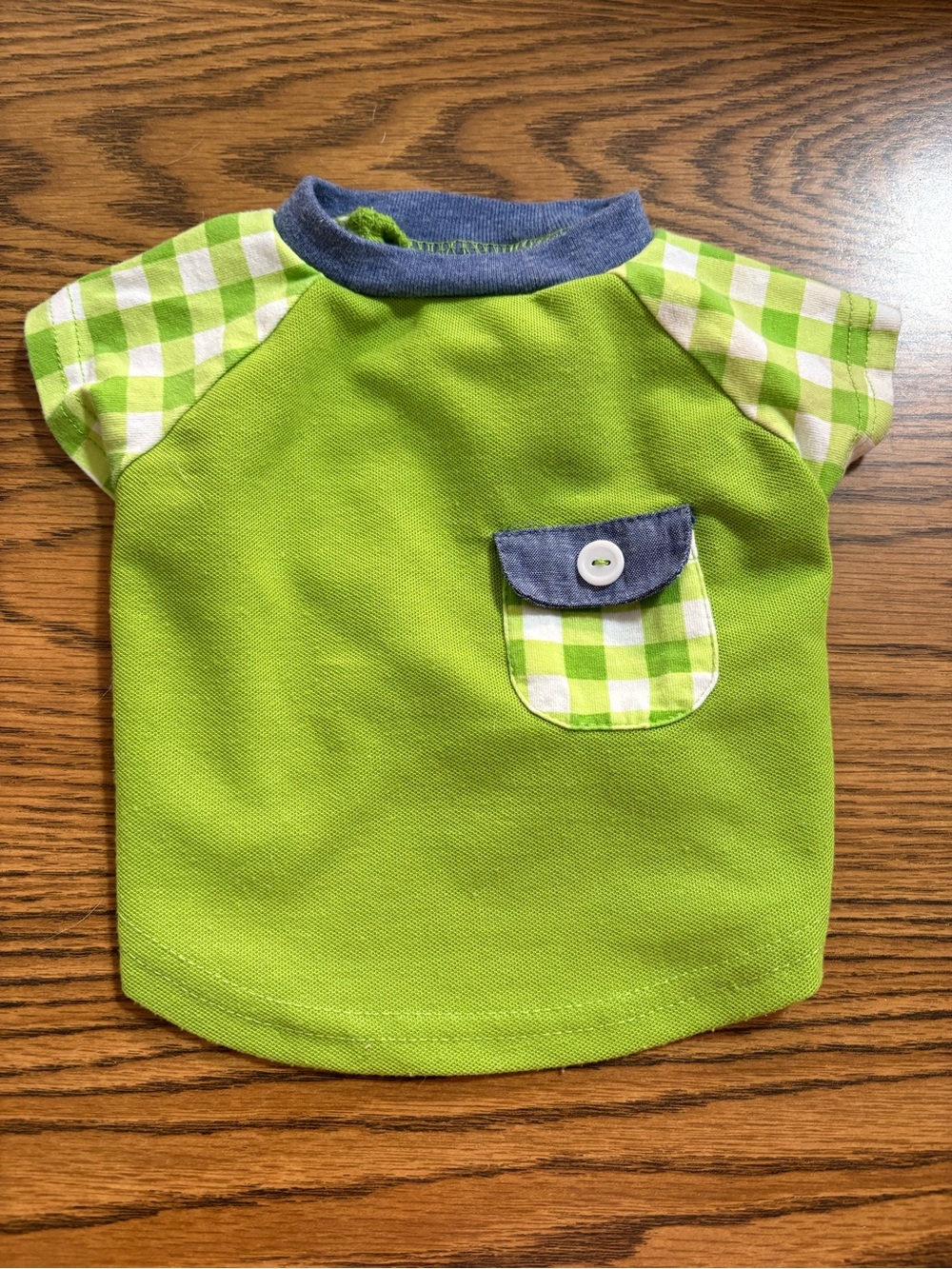 Martha Stewart Green Check Sleeve Dog Tee with Pocket Size Small